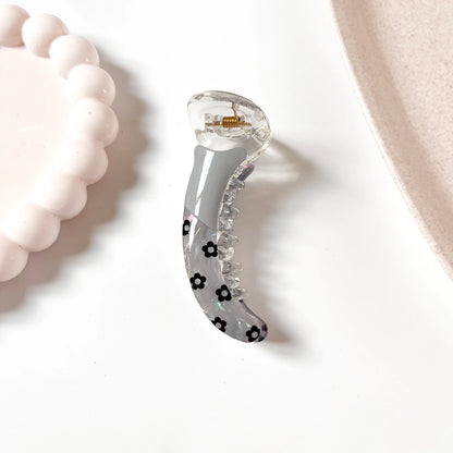 Daisy banana clip grey with black floral print