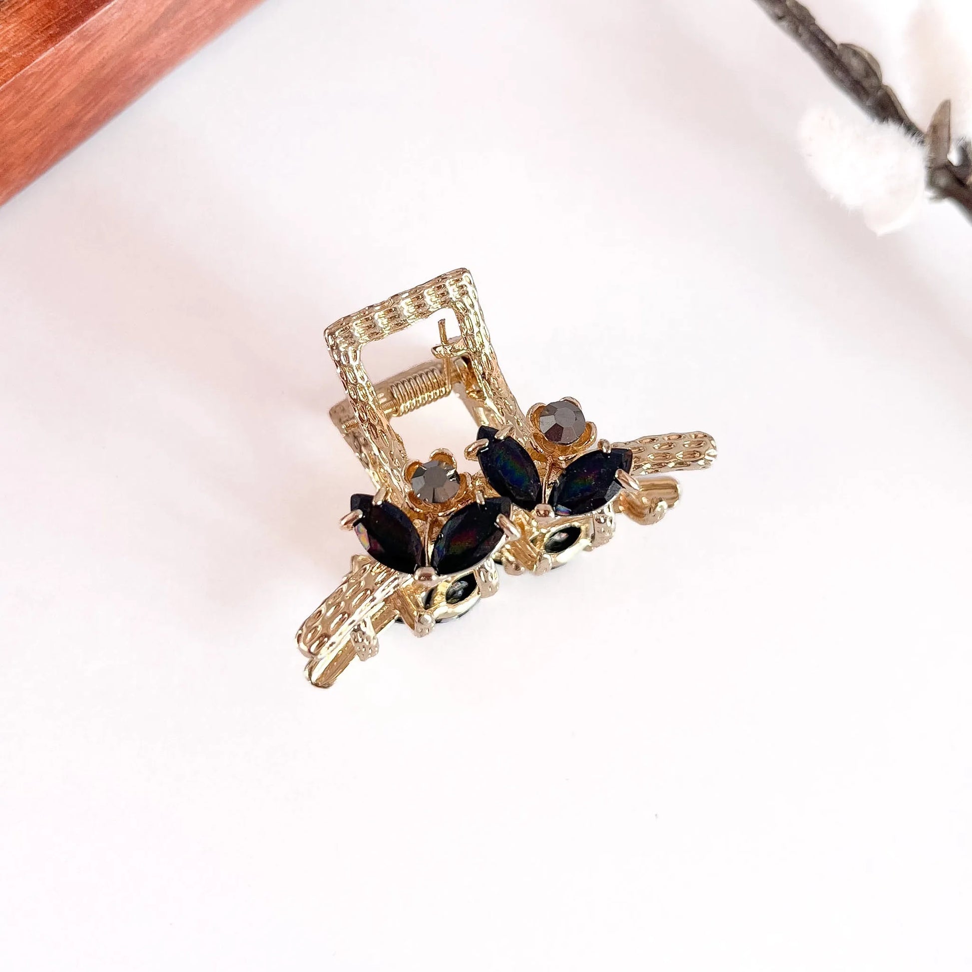 Onyx Black faceted gemstone metal alligator clip, small 5-6cm gold metal jeweled clip