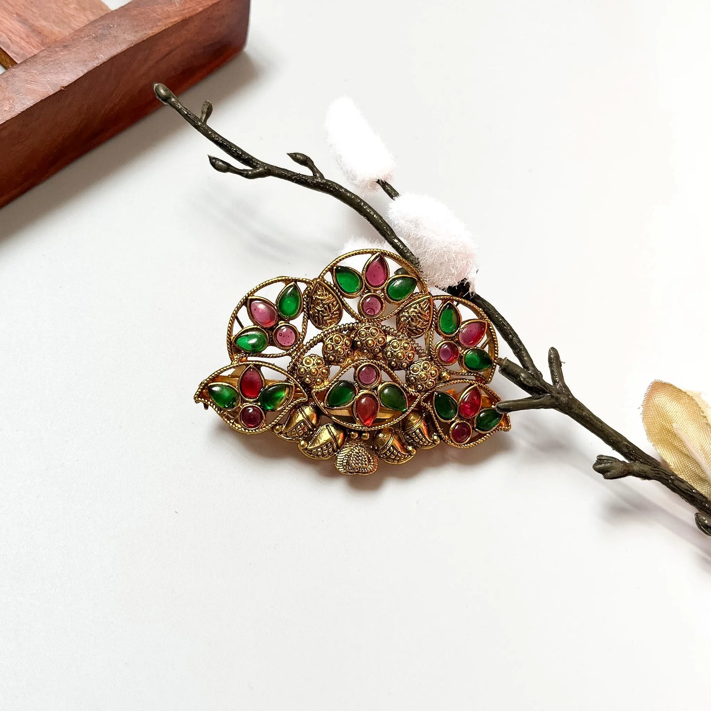 Floral crown cluster barrette with six emerald and ruby oval sections, ornate central flower, antique gold 4.5cm