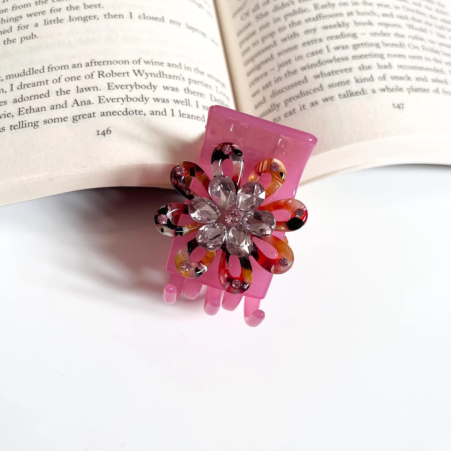 Floral Gem Catch Clip – Elegant Stone Hair Clip Pink