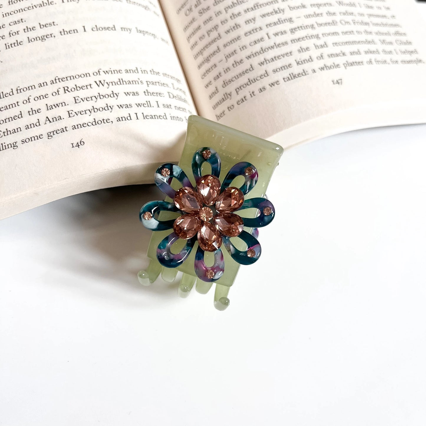 Floral Gem Catch Clip – Elegant Stone Hair Clip Green