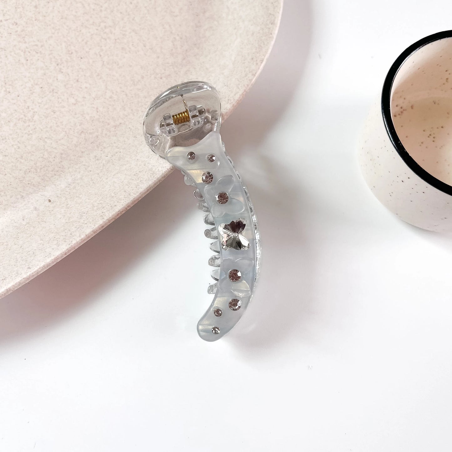 Flower crystal banana clip white with silver crystal flowers