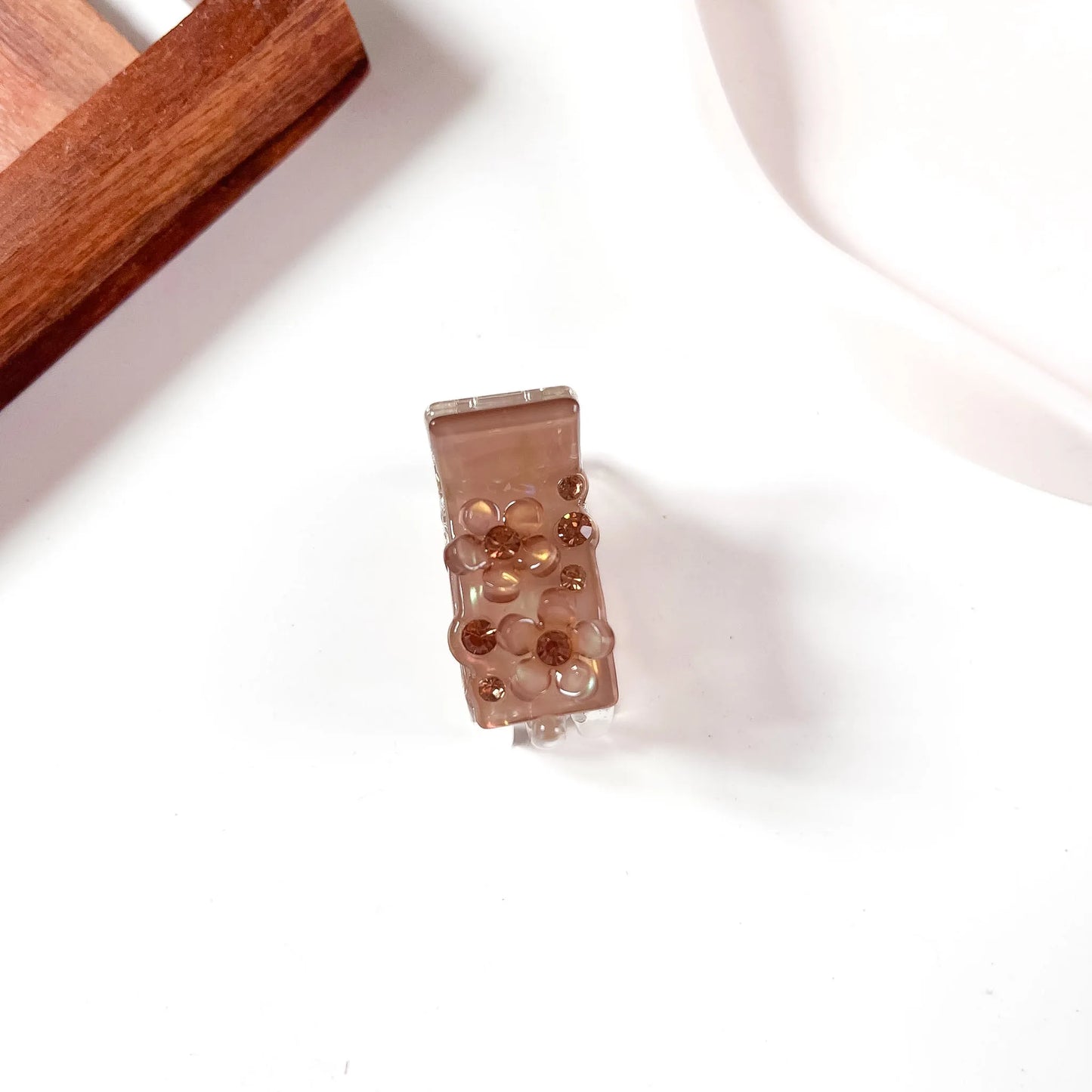 Brown flower crystal catch clip frosted translucent body