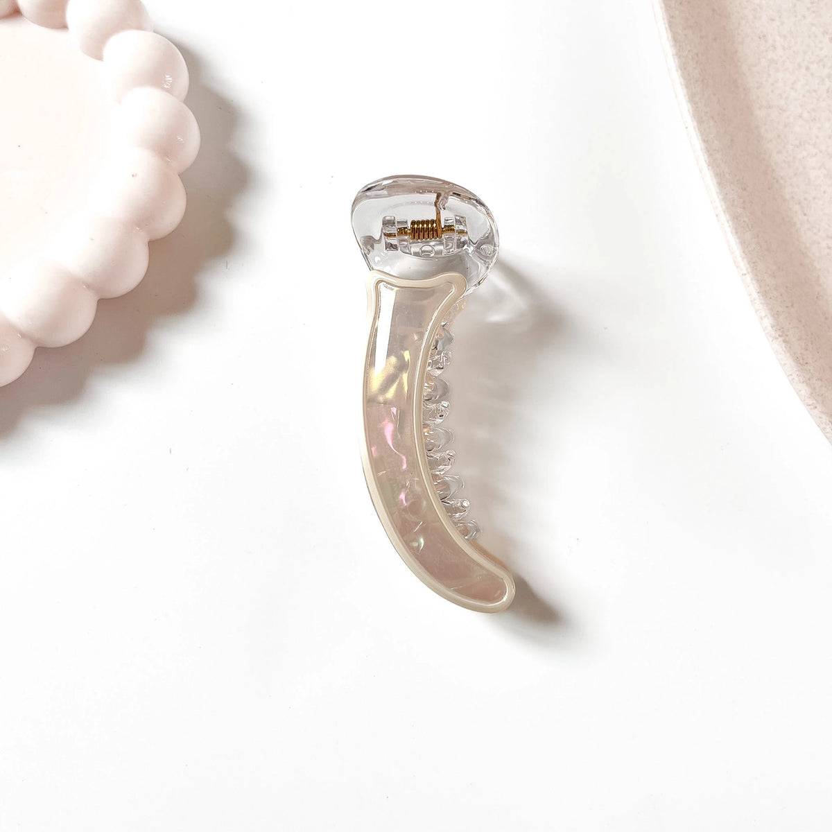 Iris iridescent banana clip in cream ivory