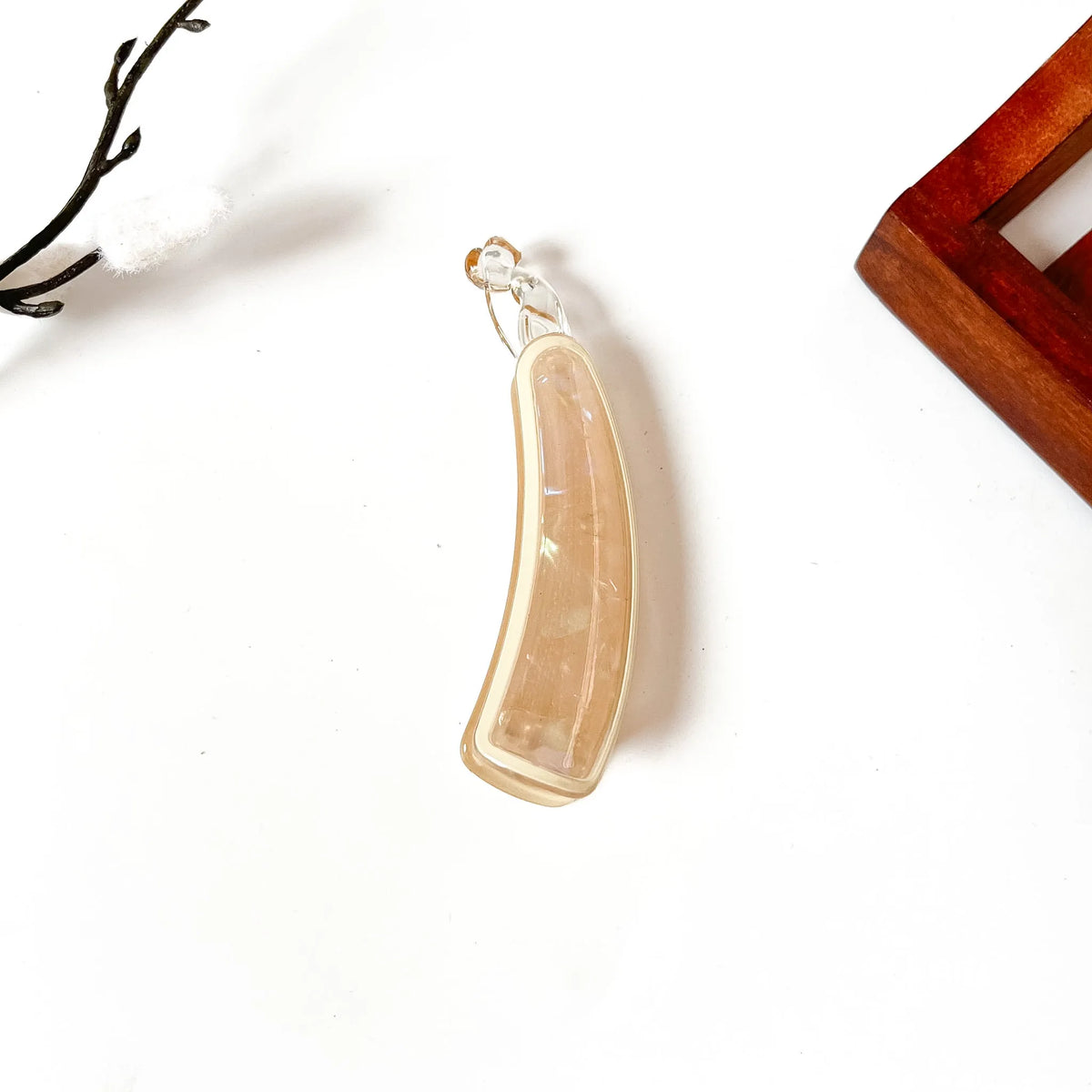 Iris shimmer lock banana clip in cream ivory