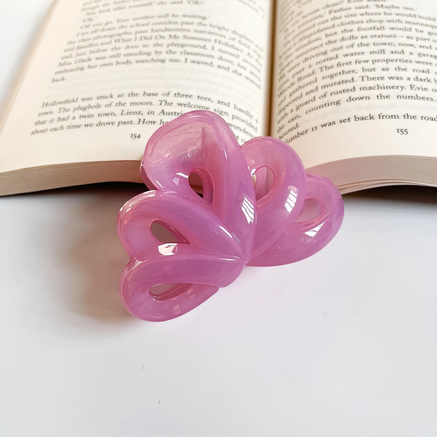 Ocean Loop Claw Clip – Large Minimal Hair Claw Pink