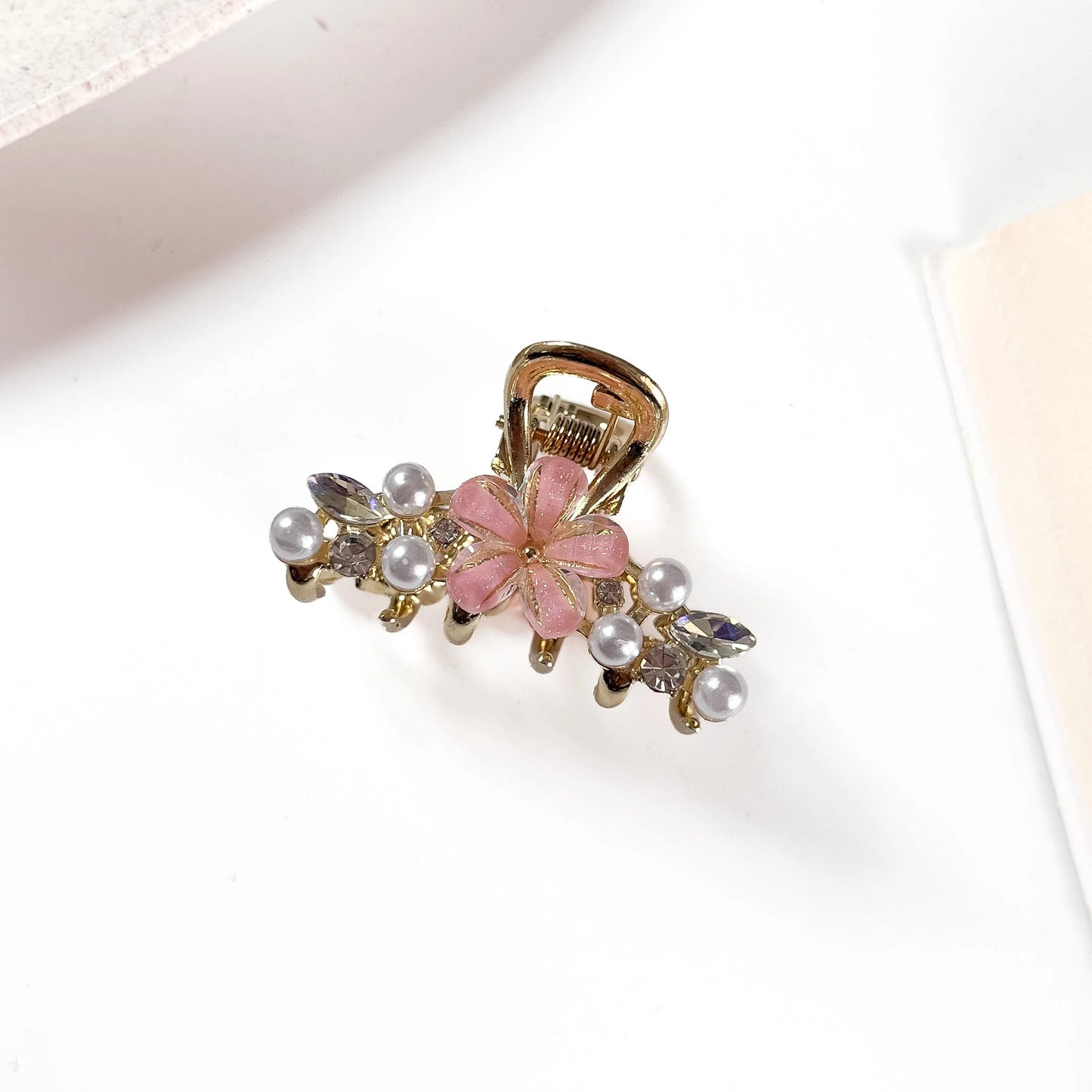 Pink pearl flower gold metal claw clip for women