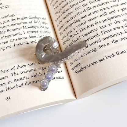 Pearl Loop Claw Clip – Mini Elegant Hair Clip Grey