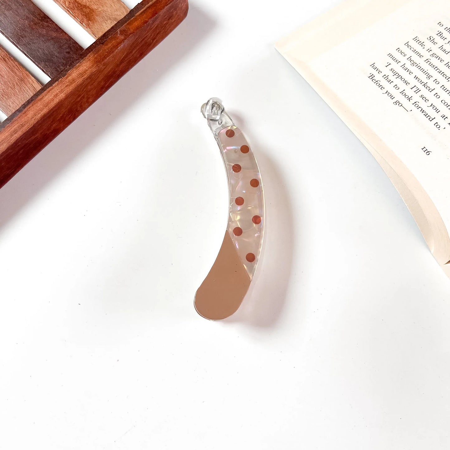 Polka dot lock banana clip champagne tan tip dot banana clutcher