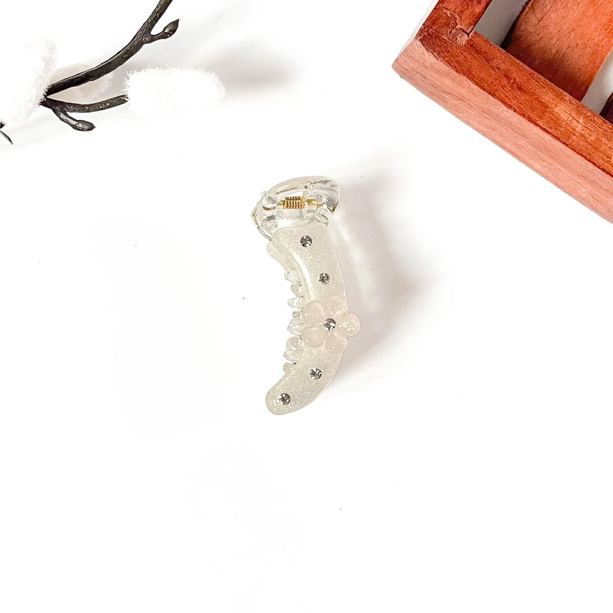 White radiant flower banana clip with acrylic flower embellishments, 5cm small clip