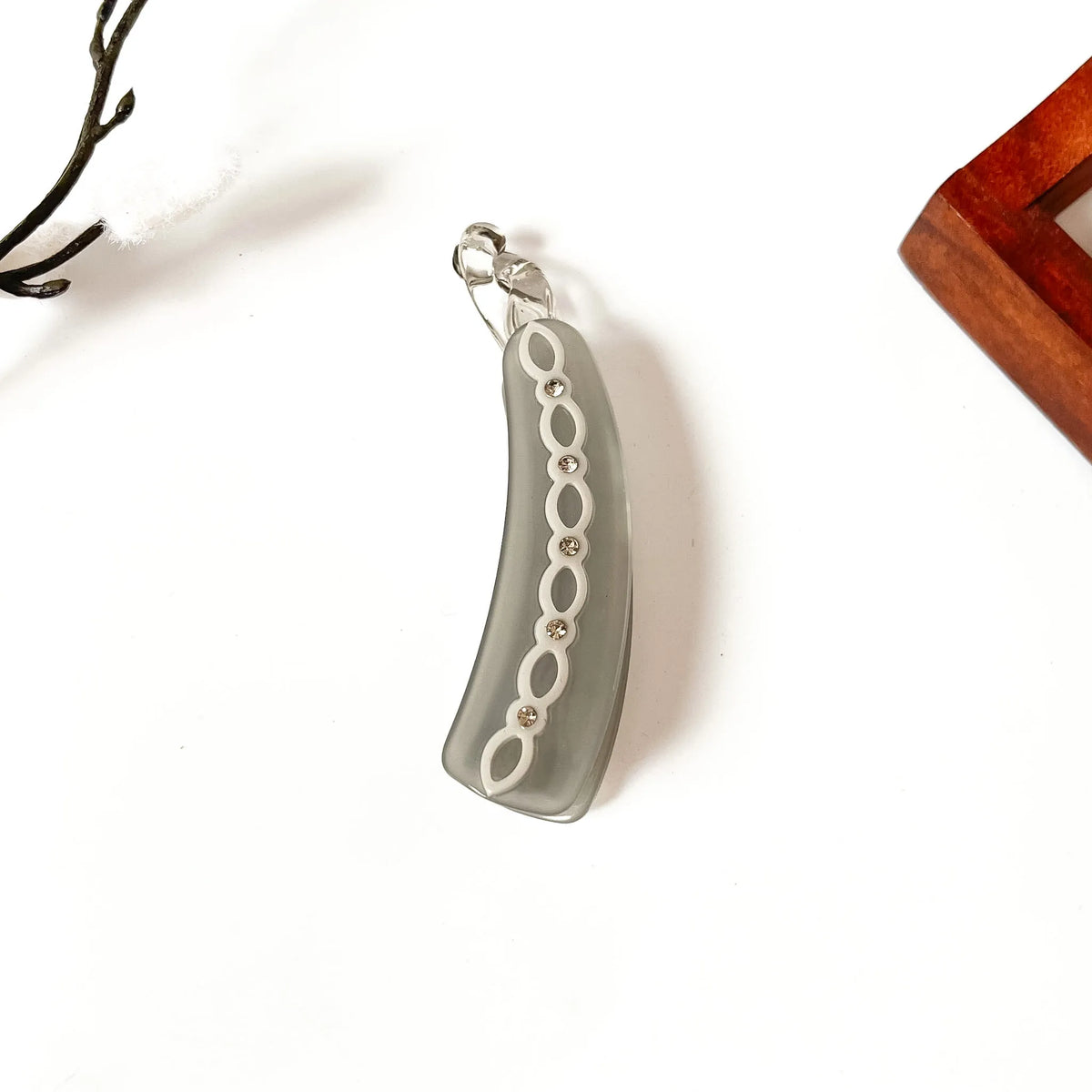 Silver gray scalloped gem lock banana clip with gem accents and locking hinge, small 5cm