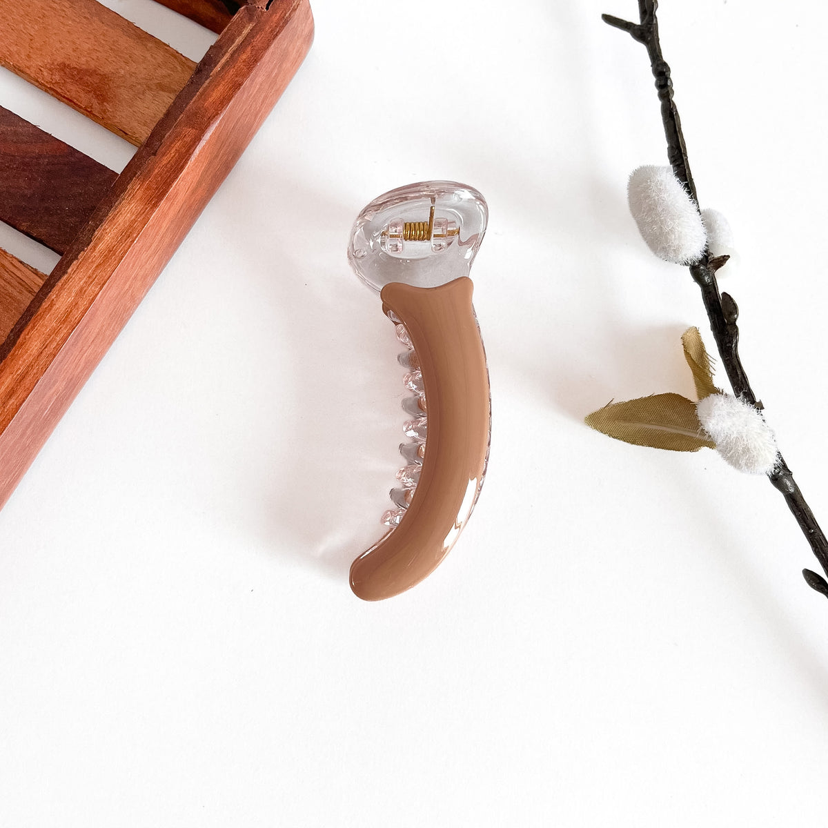 Biege smooth gloss banana clip with crystalline finial, 8cm medium gloss clip