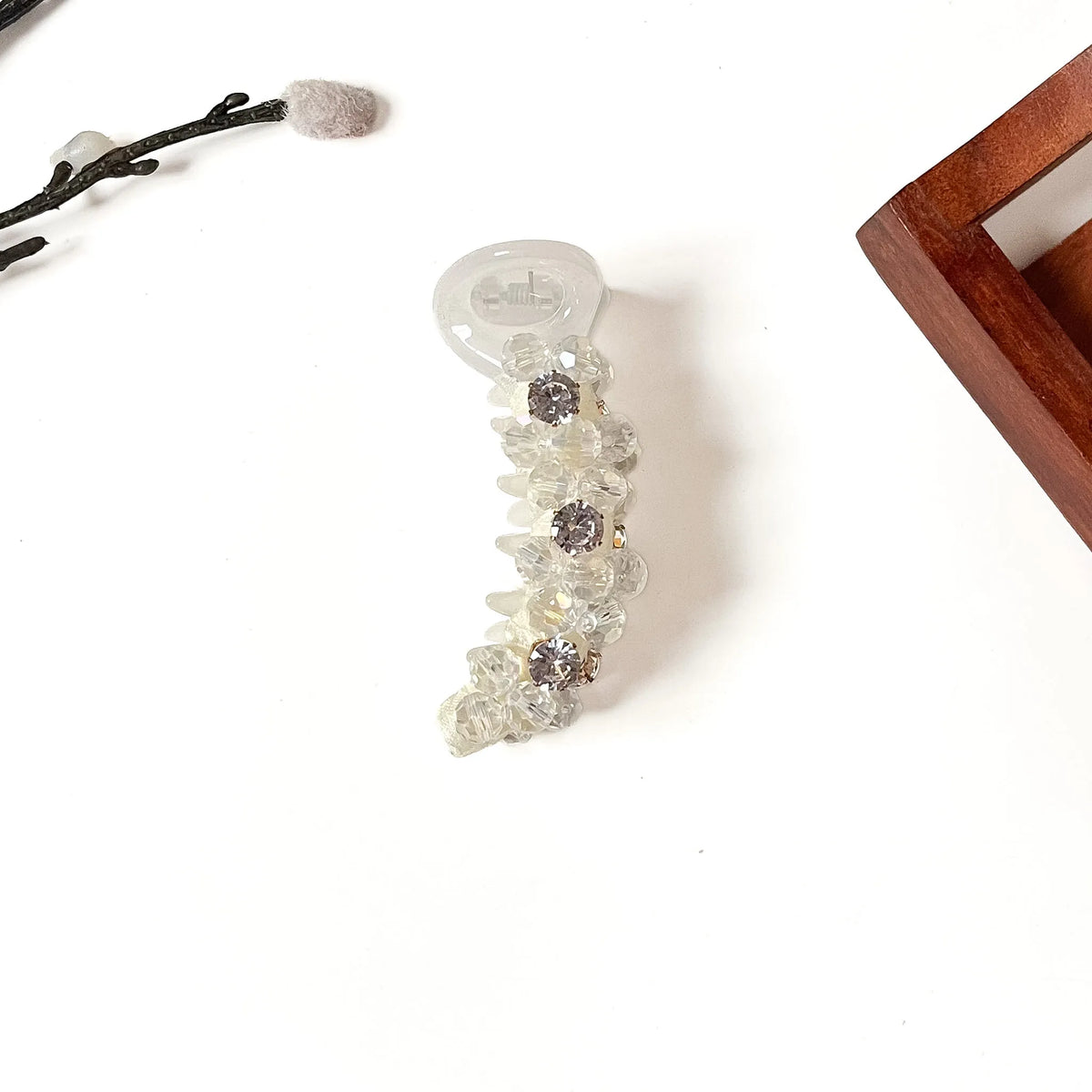 Starlight Trio Banana Clip in crystal clear white, 8cm banana clutcher with clear faceted beads and three rhinestones