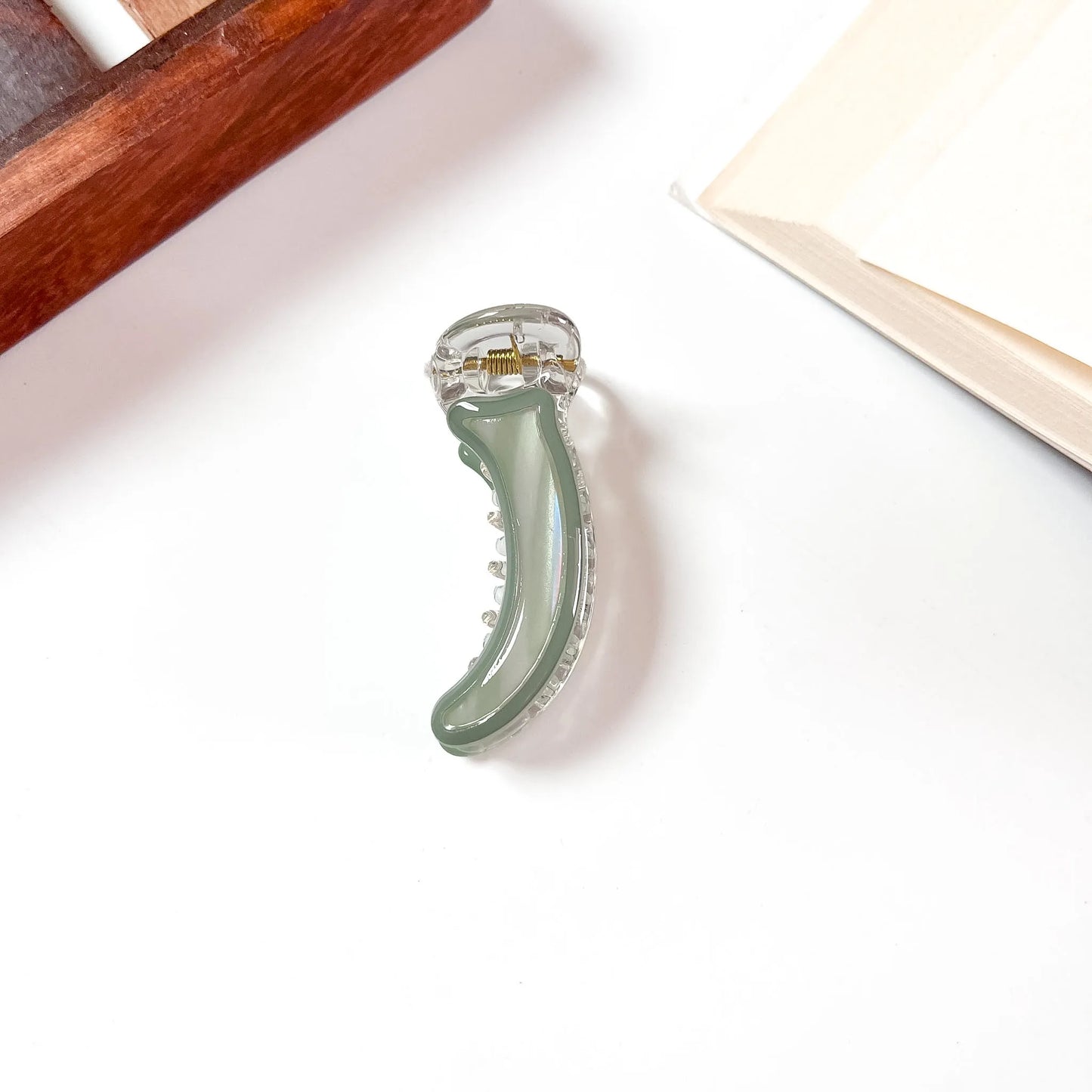 Mint green Striped Resin Banana Clip, 5cm mini banana clip
