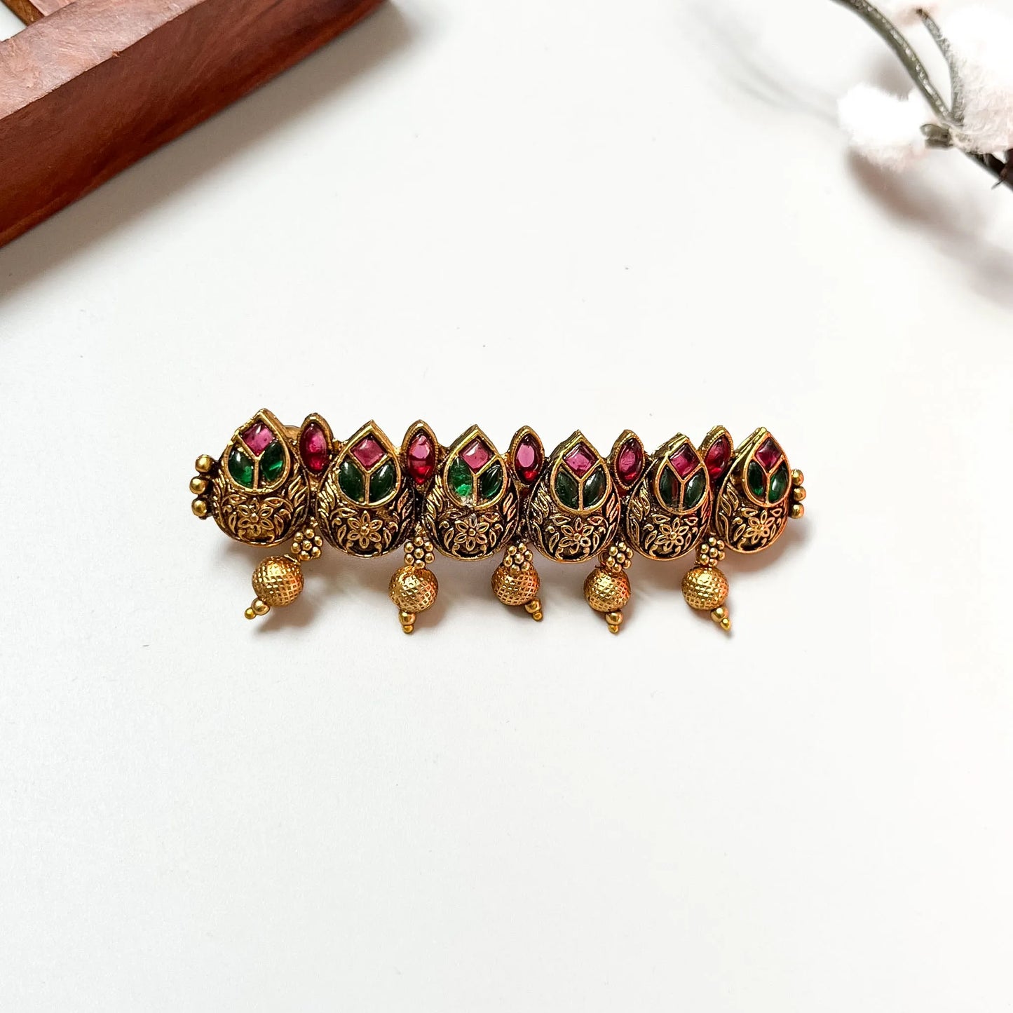 Teardrop leaf crown barrette with mixed ruby and emerald gemstones, dangling brass beads, antique gold 4cm